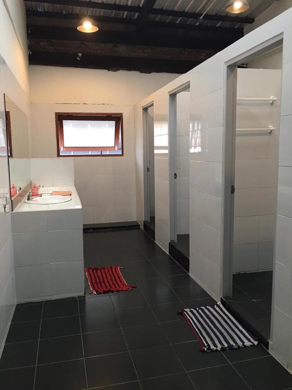 Zee Thai Hostel Банкок Екстериор снимка