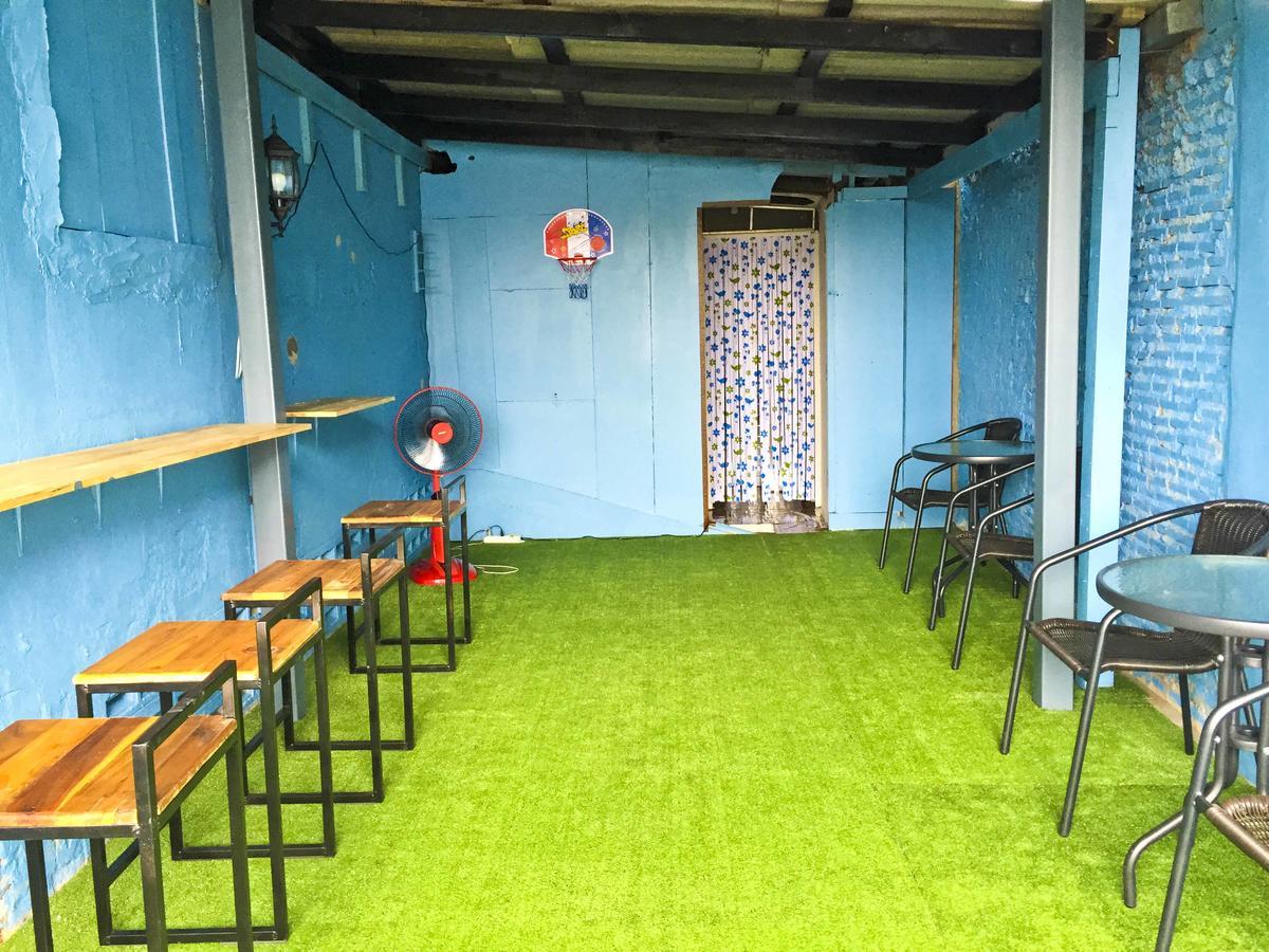 Zee Thai Hostel Банкок Екстериор снимка