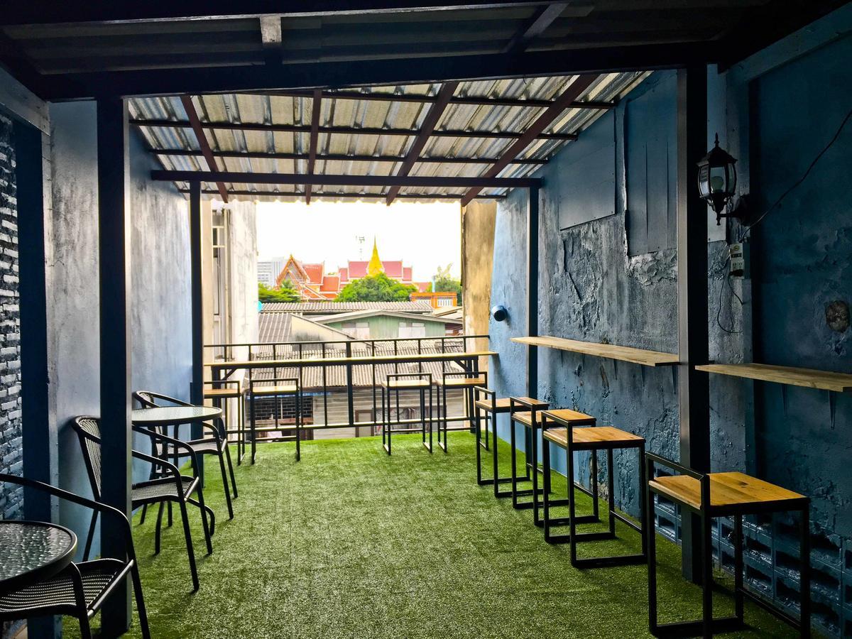 Zee Thai Hostel Банкок Екстериор снимка